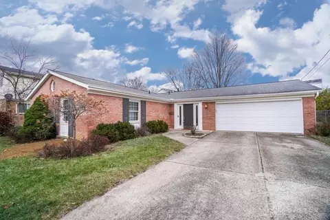 1890 Clayburn Cir, Cincinnati, OH 45240