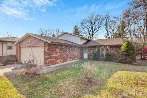 5855 N Turtle Creek Dr, Fairfield, OH 45014