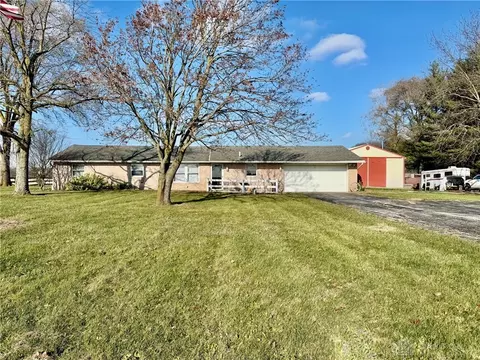 2412 Wagner Rd, Greenville, OH 45331