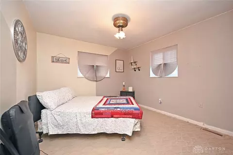 4871 Becker Dr, Dayton, OH 45417 photo 32