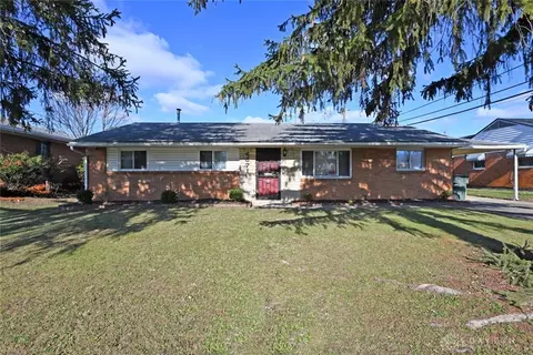 4871 Becker Dr, Dayton, OH 45417