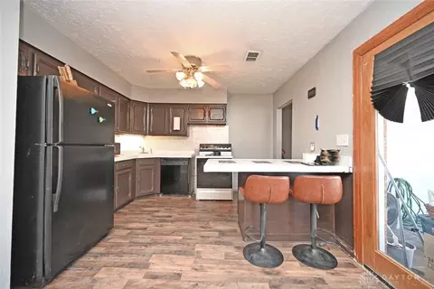 4871 Becker Dr, Dayton, OH 45417 photo 12