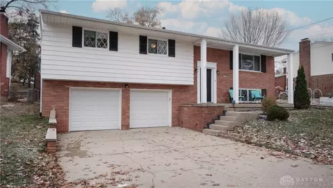 3291 Bellacre Ct, Cincinnati, OH 45248