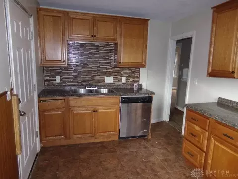 1847 Ashbrook Dr, Cincinnati, OH 45238 photo 13