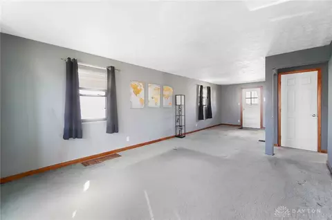 2031 Ewalt Ave, Dayton, OH 45420 photo 7