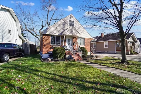 2031 Ewalt Ave, Dayton, OH 45420 photo 2