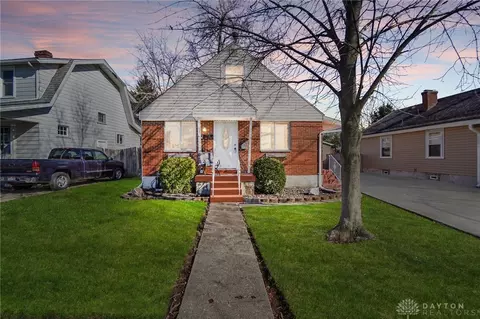 2031 Ewalt Ave, Dayton, OH 45420