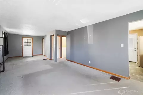 2031 Ewalt Ave, Dayton, OH 45420 photo 5