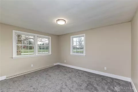 Bedroom - 2841 Oxford Dr, Springfield, OH 45506 photo 5 of 6