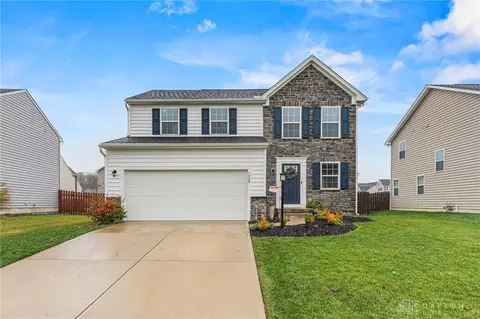 1028 Baywood Dr, Fairborn, OH 45324