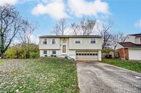 916 Baker Ct, Middletown, OH 45044