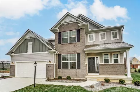 454 Hines Cir, Washington Township, OH 45458