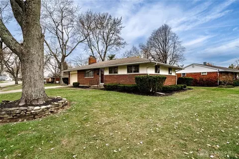 2091 Polen Dr, Kettering, OH 45440