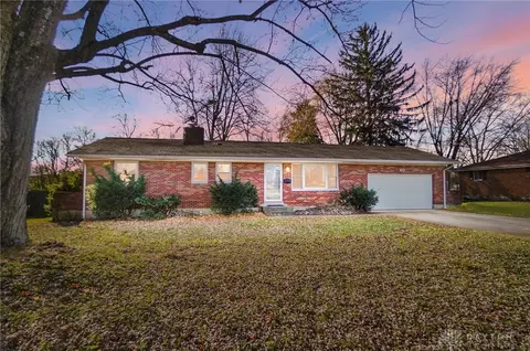 40 E Goodman Dr, Fairborn, OH 45324