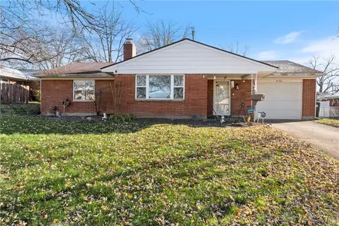 4160 Renwood Dr, Kettering, OH 45429