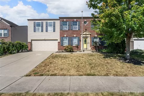 1761 Greentree Meadows Dr, Lebanon, OH 45036
