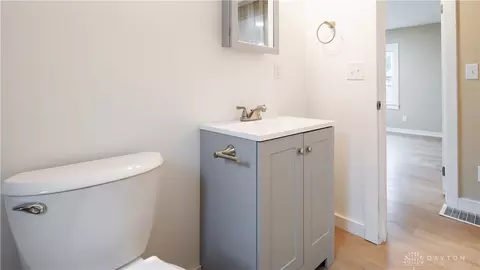 Bath - 2663 Merritt St, Springfield, OH 45503 photo 3 of 3