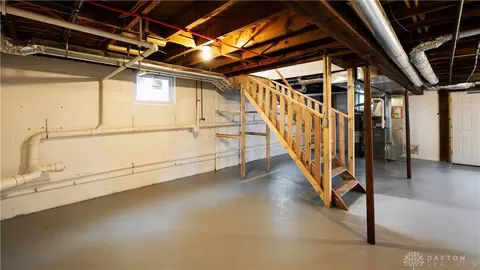 Entry Way - 2663 Merritt St, Springfield, OH 45503 photo 6 of 6