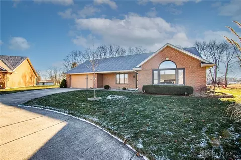 1871 Fox Ridge Dr #36, Springfield, OH 45503
