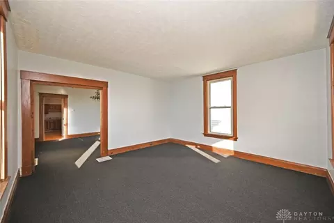 310 E Vine St, Reading, OH 45215 photo 4