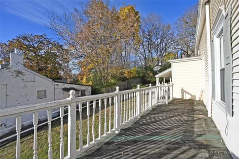 310 E Vine St, Reading, OH 45215 photo 2
