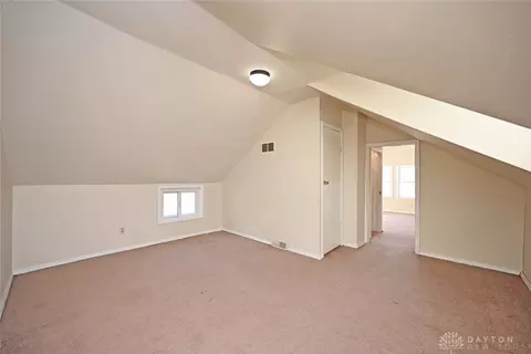 310 E Vine St, Reading, OH 45215 photo 16