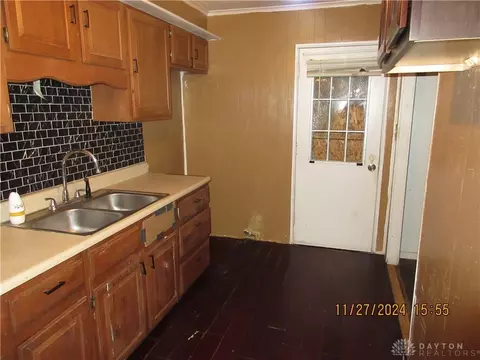 Kitchen - 2720 Allen Dr, Springfield, OH 45505 photo 2 of 2