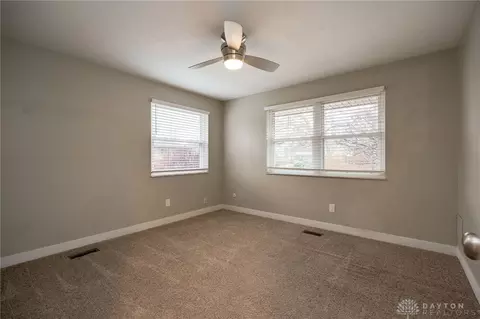 Bedroom - 2309 Pondview Dr, Kettering, OH 45440 photo 3 of 6