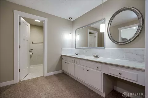 Bath - 2309 Pondview Dr, Kettering, OH 45440 photo 4 of 6