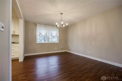 Living - 2309 Pondview Dr, Kettering, OH 45440 photo 5 of 8