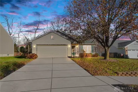 395 Bishea Ct, Fairborn, OH 45324