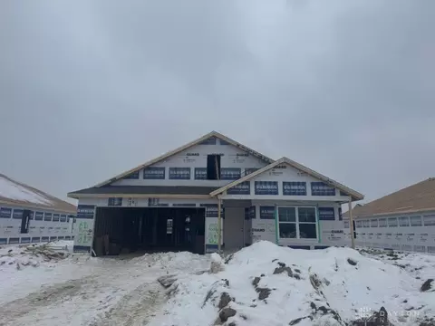 1432 Camden Ln, Xenia, OH 45385