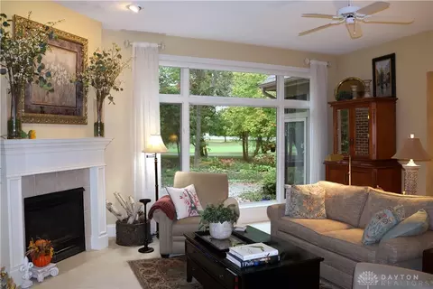1236 Courtyard Pl, Centerville, OH 45458 photo 9