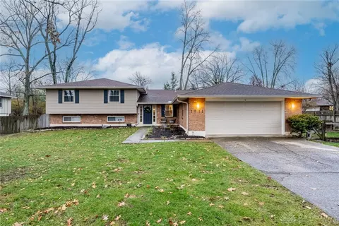 1011 Ripplecreek Ct, Washington Township, OH 45458
