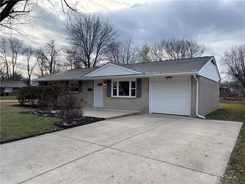 104 Jodean Ln, Union, OH 45322 photo 2