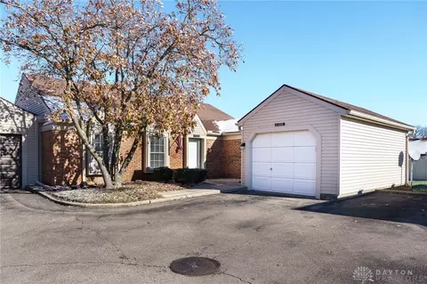 6360 Braxton Pl, Centerville, OH 45459