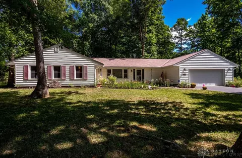 2800 Bahns Dr, Dayton, OH 45434