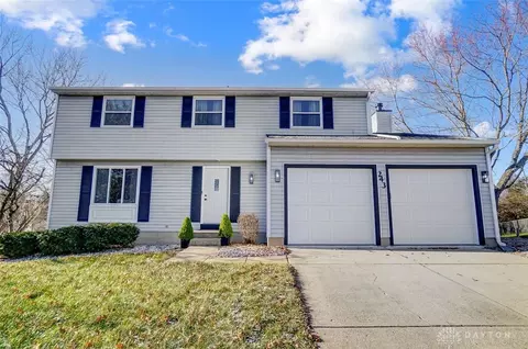 243 Heathrow Ct, Hamilton, OH 45013