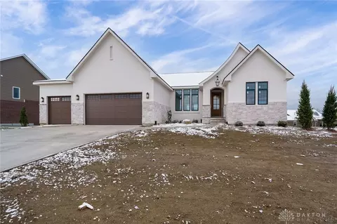 9921 Blacksmith Way, Washington Township, OH 45458