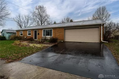 1010 Bristol Dr, Vandalia, OH 45377