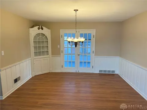 208 E Bryant Ave, Franklin, OH 45005 photo 5