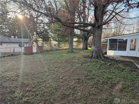 208 E Bryant Ave, Franklin, OH 45005 photo 23
