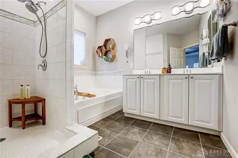 3348 Montpelier Dr, Kettering, OH 45440 photo 22