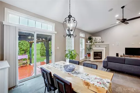 3348 Montpelier Dr, Kettering, OH 45440 photo 13