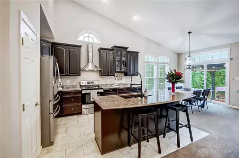 3348 Montpelier Dr, Kettering, OH 45440 photo 8