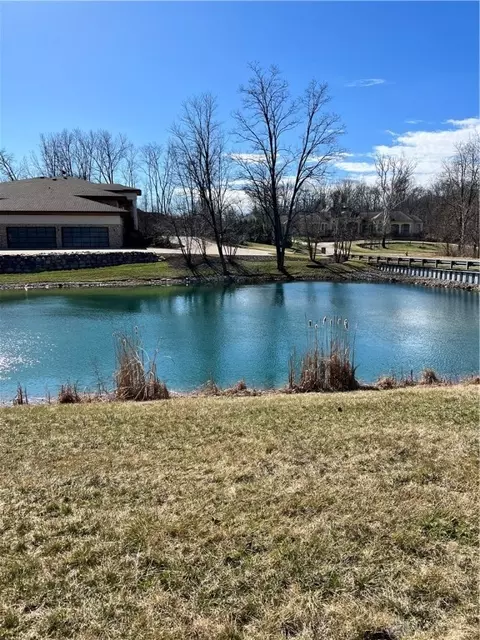 982 Olde Sterling Way, Centerville, OH 45459 photo 2