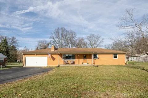 6922 Southern Vista Dr, Enon, OH 45323