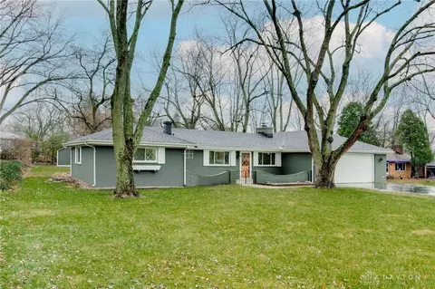 2893 Mckay Rd, Dayton, OH 45432