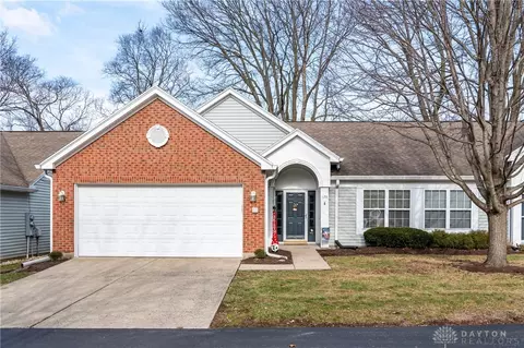 128 Elmwood Dr, Springboro, OH 45066