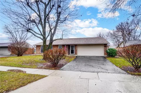 5265 Longford Rd, Huber Heights, OH 45424